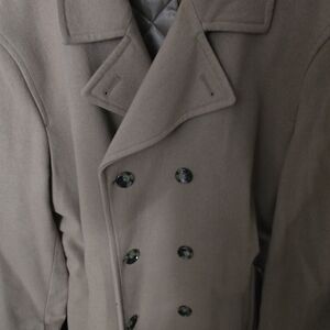 Elegant Men's Double-Breasted Coat in Tan